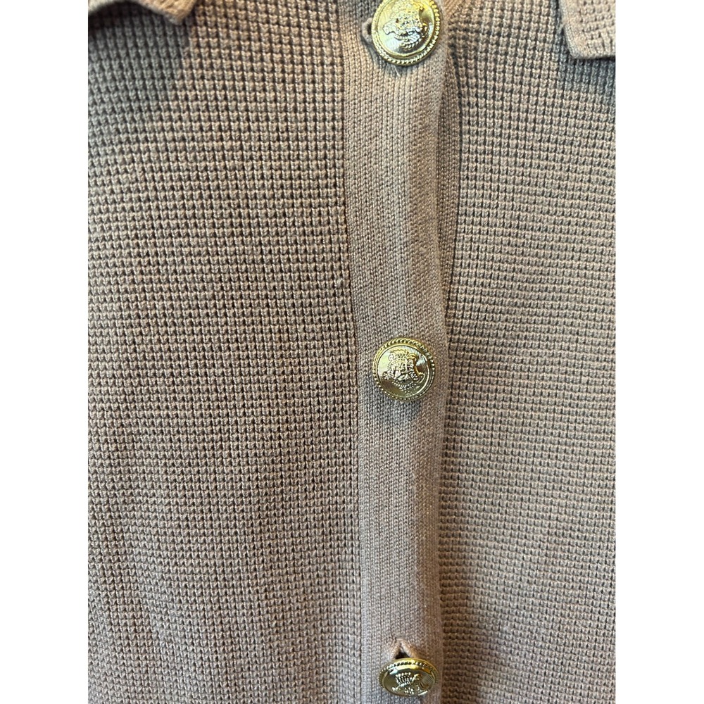 Tahari Womens Tan Waffle Knit Cardigan Scalloped Collar Gold Crest Button Down M - Picture 4 of 9